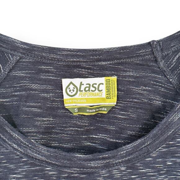 Tasc Performance Womens Long Sleeve FLY Shirt Size S Blue Thumbholes Athletic - Picture 2 of 8